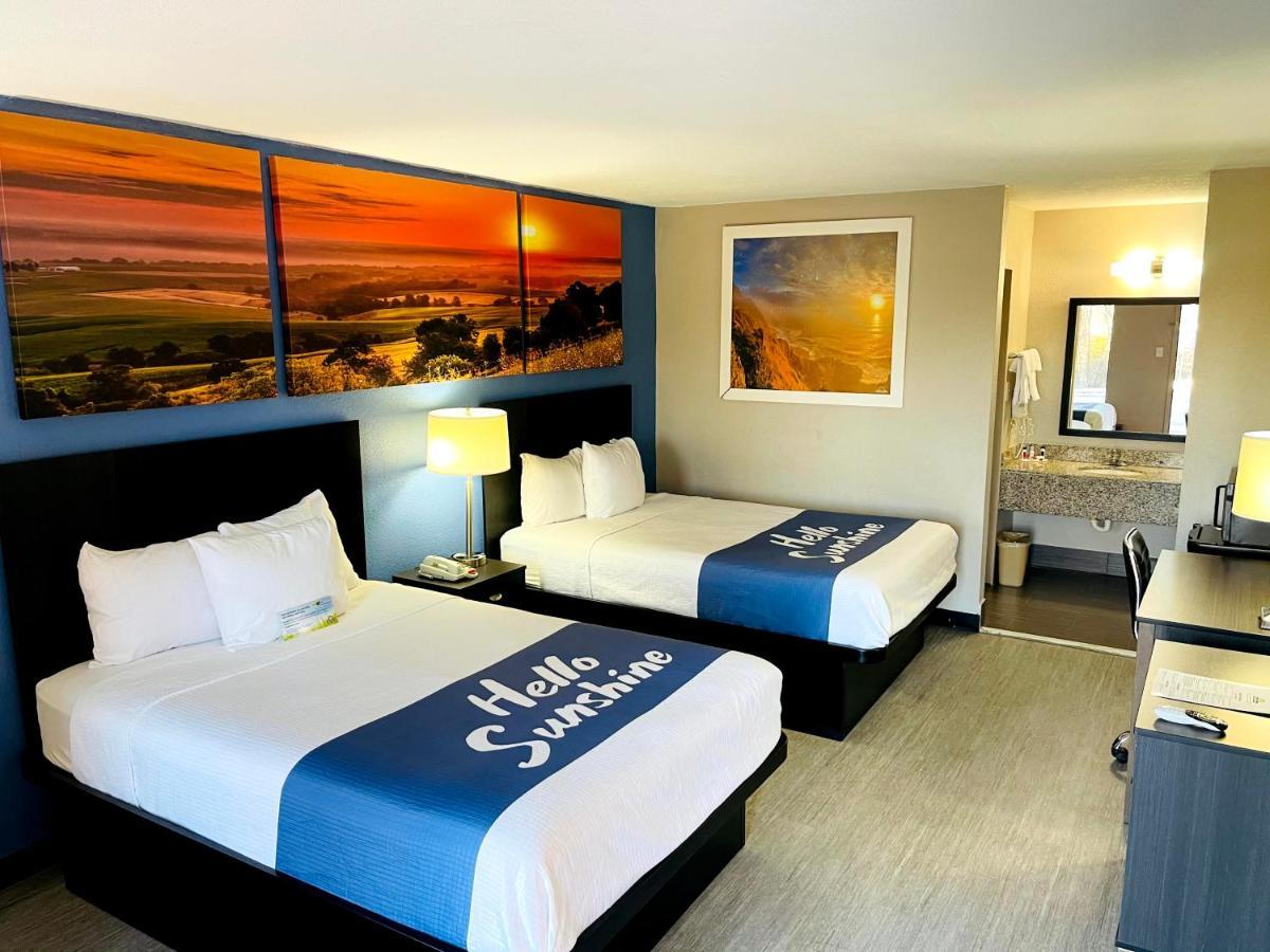 Days By Wyndham Hotel