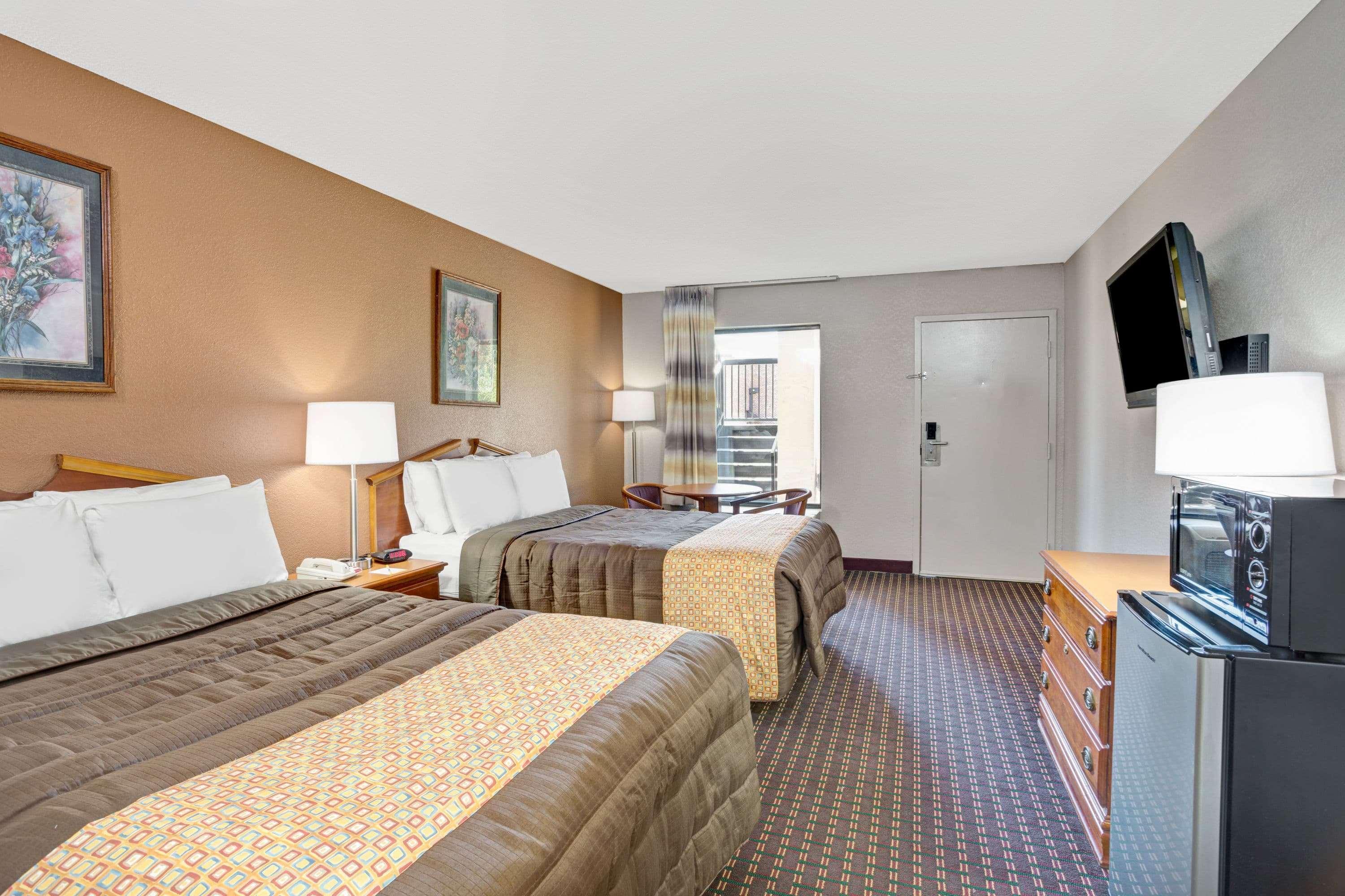 Days By Wyndham Hotel